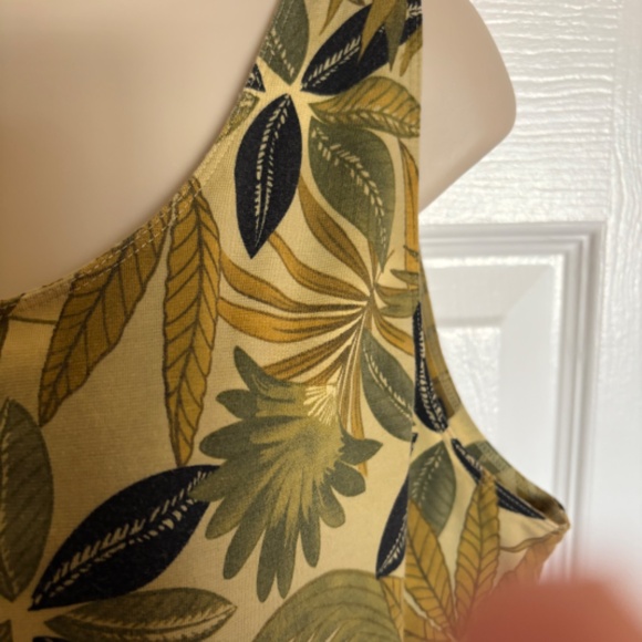 Tommy Bahama Green Floral Tank Stretchy Size XL - Picture 5 of 11